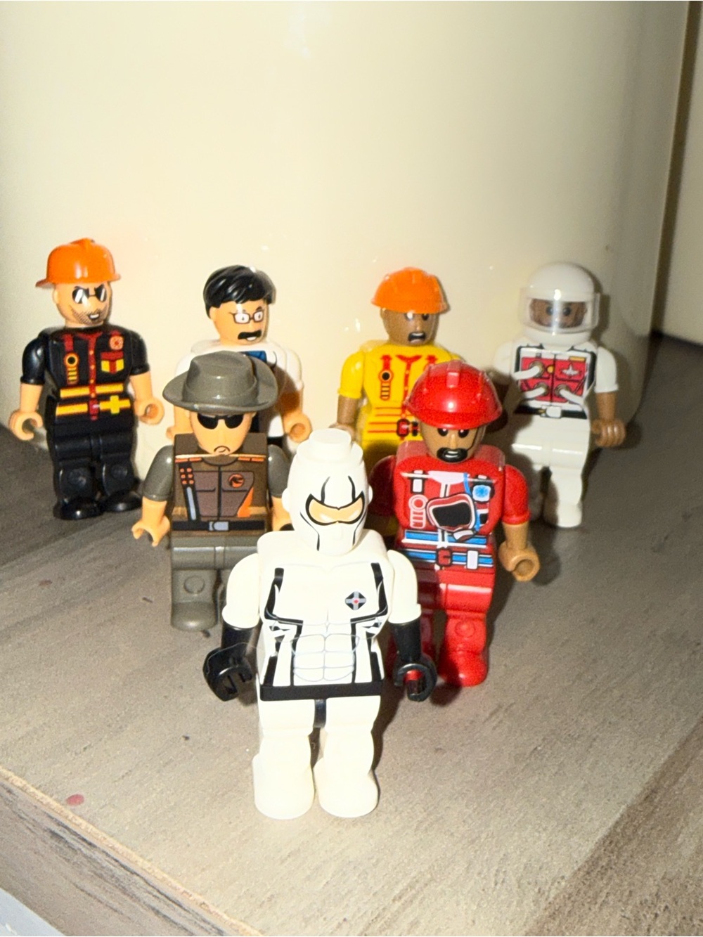 Mega blocks Friends Minifigure career men lot